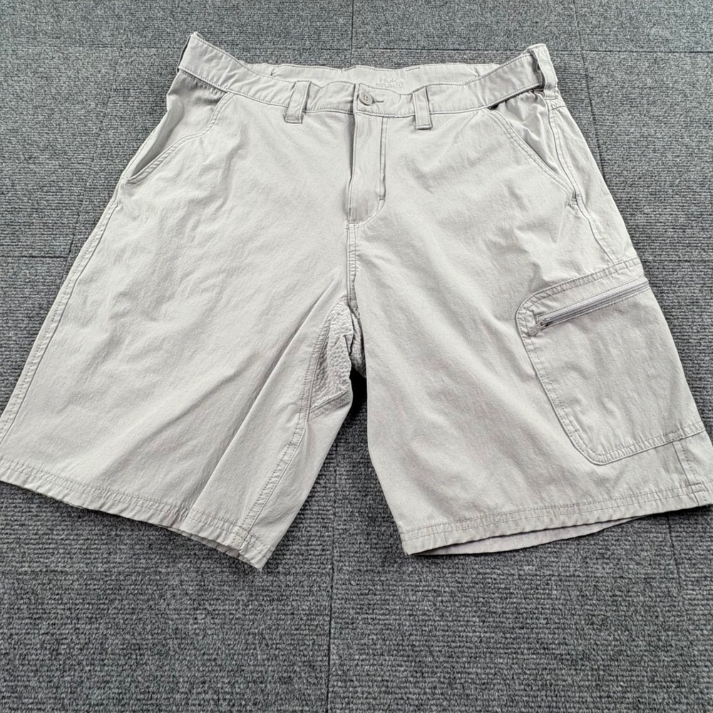 Huk Mens Performance Fishing Shorts Gray Size XL Stretch Cargo Ventilated